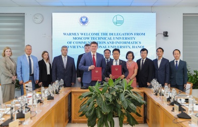 ĐHQGHN hợp tác với đại học hàng đầu Liên bang Nga triển khai chương trình đào tạo Thạc sĩ Truyền thông lượng tử