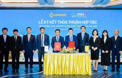 Hợp tác chiến lược giữa ĐHQGHN và Tập đoàn Sun Group: Gắn kết giáo dục, nghiên cứu và phát triển hạ tầng quốc gia